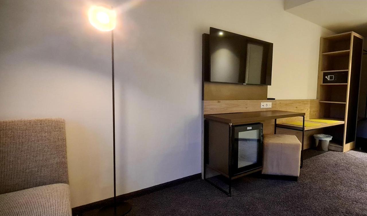 Euro Hotel Wertheim Esterno foto